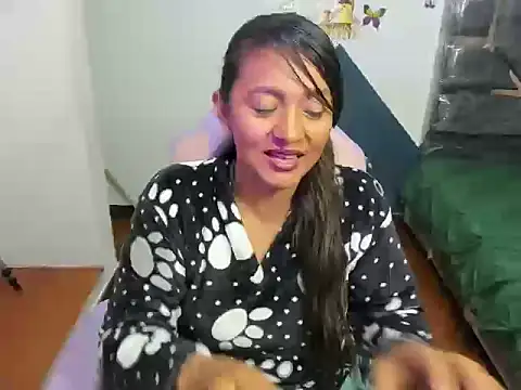 daleska ayala 1 online show from September 11, 2025, 3:17 am