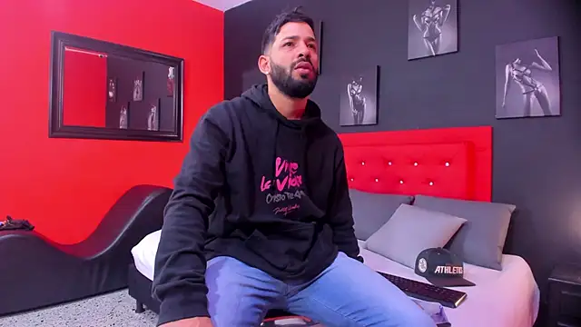 Thiagogomez online show from October 27, 2025, 12:28 pm