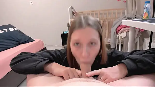 OliviaLukas online show from March 3, 2026, 2:57 pm