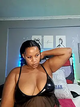 Snapshot of Toya_P chatting on January 13, 2026, 9:41 pm Toya P online show from January 13, 2026, 9:41 pm