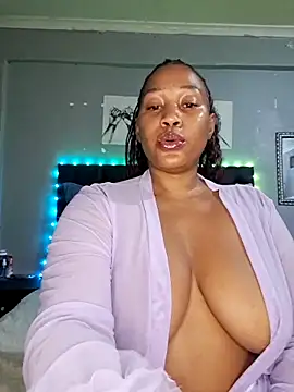 Snapshot of Toya_P chatting on November 16, 2025, 11:15 am Toya P online show from November 16, 2025, 11:15 am