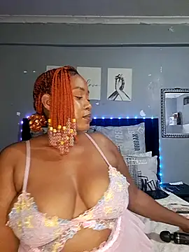 Snapshot of Toya_P chatting on February 19, 2026, 9:23 pm Toya P online show from February 19, 2026, 9:23 pm