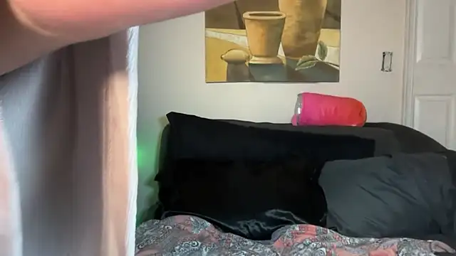 Snapshot of SashaEstrella chatting on February 19, 2026, 6:43 am SashaEstrella online show from February 19, 2026, 6:43 am