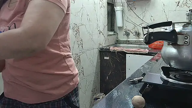 Snapshot of bhabhisexxy_880 chatting on December 20, 2025, 2:25 am bhabhisexxy 880 online show from December 20, 2025, 2:25 am