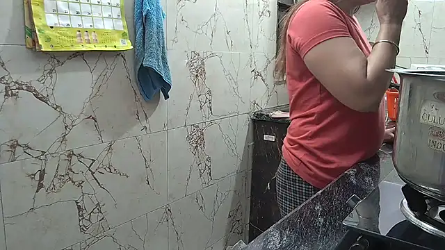 Snapshot of bhabhisexxy_880 chatting on December 14, 2025, 2:40 am bhabhisexxy 880 online show from December 14, 2025, 2:40 am