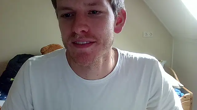 Love Bert online show from October 12, 2025, 12:17 pm