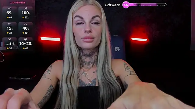 Snapshot of angel_devil_forever chatting on October 13, 2025, 10:54 pm angel devil forever online show from October 13, 2025, 10:54 pm