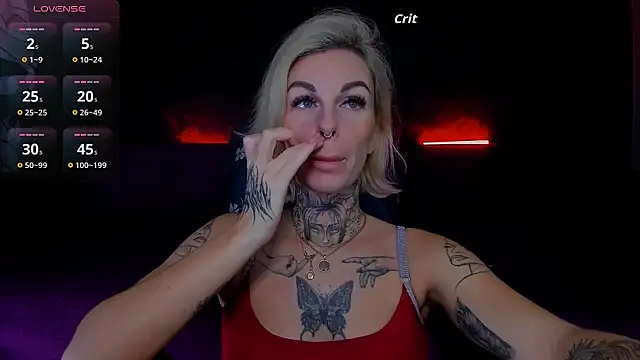 Snapshot of angel_devil_forever chatting on November 16, 2025, 9:08 pm angel devil forever online show from November 16, 2025, 9:08 pm