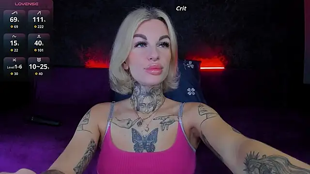 Snapshot of angel_devil_forever chatting on November 14, 2025, 10:46 pm angel devil forever online show from November 14, 2025, 10:46 pm