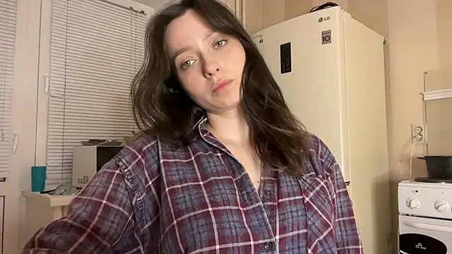  liatris  online show from September 18, 2025, 4:21 pm