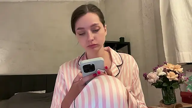  liatris  online show from March 8, 2025, 11:37 am