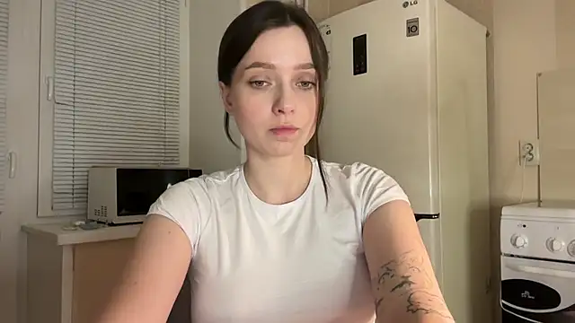  liatris  online show from September 28, 2025, 2:57 pm