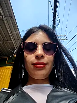 Astrid-- online show from December 16, 2025, 2:54 pm