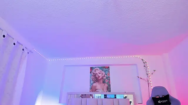 Snapshot of Samanta_roberts1 chatting on November 10, 2025, 10:20 am Samanta roberts1 online show from November 10, 2025, 10:20 am