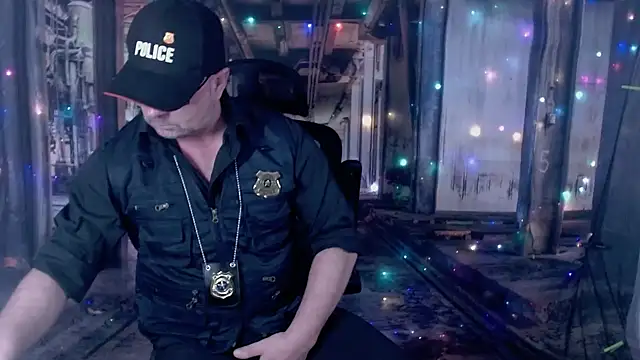 Snapshot of ManlyPrisonGuy chatting on November 25, 2025, 1:33 pm ManlyPrisonGuy online show from November 25, 2025, 1:33 pm