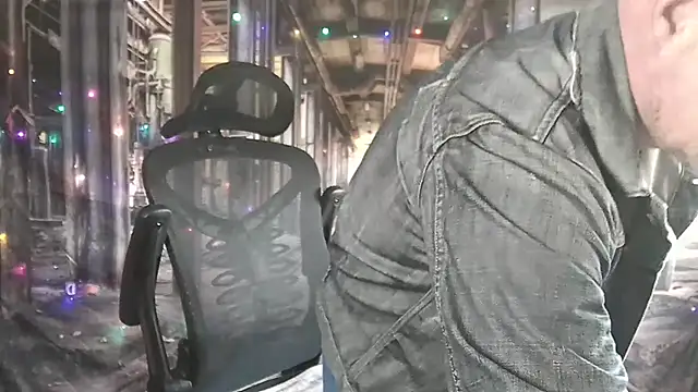 Snapshot of ManlyPrisonGuy chatting on October 23, 2025, 11:20 am ManlyPrisonGuy online show from October 23, 2025, 11:20 am