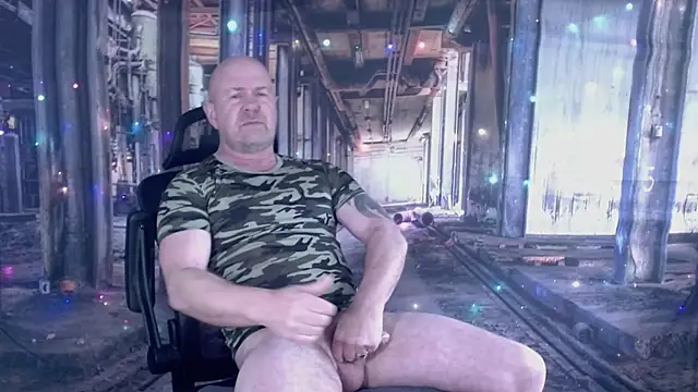 Snapshot of ManlyPrisonGuy chatting on December 16, 2025, 1:26 pm ManlyPrisonGuy online show from December 16, 2025, 1:26 pm