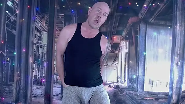 Snapshot of ManlyPrisonGuy chatting on November 29, 2025, 1:22 pm ManlyPrisonGuy online show from November 29, 2025, 1:22 pm