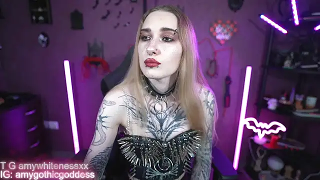 Snapshot of amywhitenessxx chatting on June 1, 2026, 1:55 pm amywhitenessxx online show from June 1, 2026, 1:55 pm
