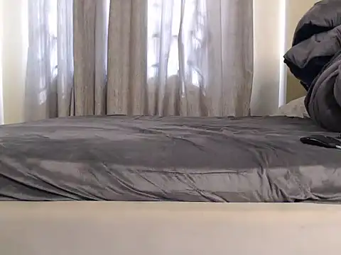 CurvyGlass online show from March 23, 2025, 7:09 am