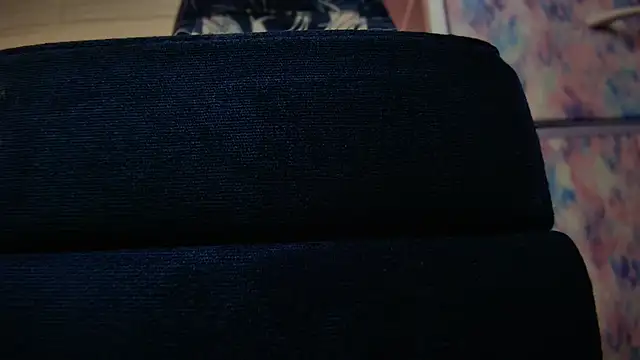 Yagurl  west online show from February 24, 2025, 4:05 am