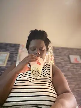 Yagurl  west online show from November 8, 2025, 10:35 pm