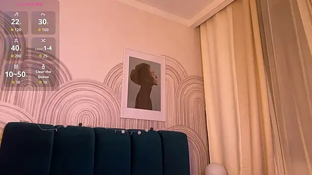 viviann evans online show from December 19, 2025, 12:25 am