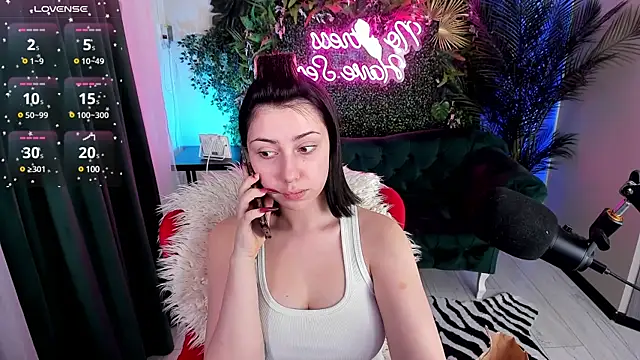 PennyMay online show from March 21, 2025, 4:39 am