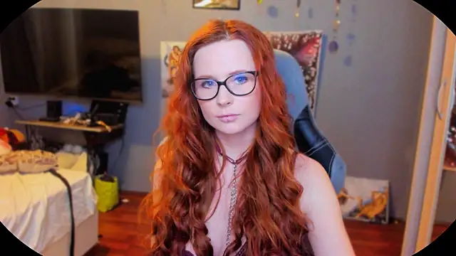 KlementinaBbG online show from February 24, 2025, 8:03 pm