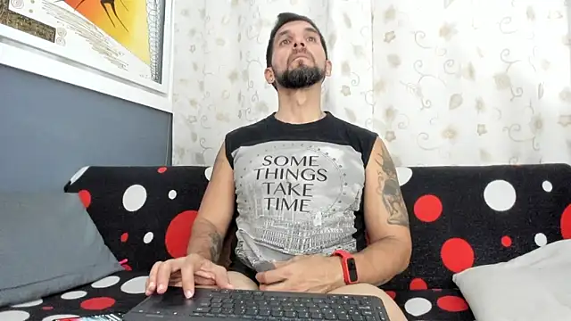 JULESLAKES online show from October 30, 2025, 2:54 am