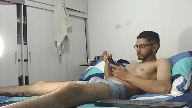 Snapshot of russthiago chatting on February 7, 2026, 4:48 pm russthiago online show from February 7, 2026, 4:48 pm