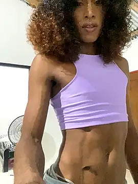 lau sil online show from November 19, 2025, 11:16 pm