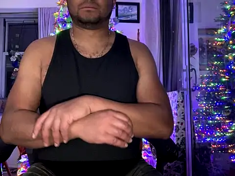 Snapshot of ThickDick_Daddy chatting on December 5, 2025, 7:40 am ThickDick Daddy online show from December 5, 2025, 7:40 am