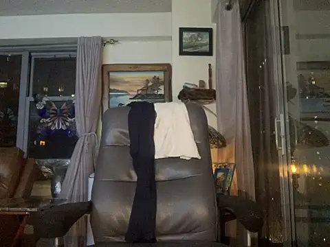 ThickDick Daddy online show from March 25, 2026, 5:40 am