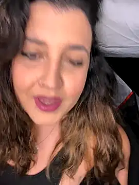 Snapshot of Novababy18 chatting on December 16, 2025, 10:14 pm Novababy18 online show from December 16, 2025, 10:14 pm