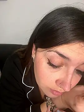 Snapshot of Novababy18 chatting on January 14, 2026, 10:46 pm Novababy18 online show from January 14, 2026, 10:46 pm