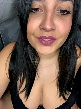 Snapshot of Novababy18 chatting on November 6, 2025, 11:09 pm Novababy18 online show from November 6, 2025, 11:09 pm