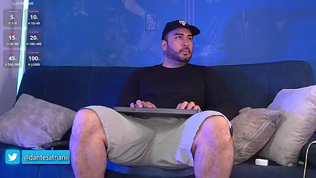 Snapshot of dantesatrianii chatting on December 2, 2025, 3:30 am dantesatrianii online show from December 2, 2025, 3:30 am