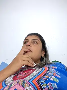 AlyDenalioficial online show from November 30, 2025, 6:19 pm