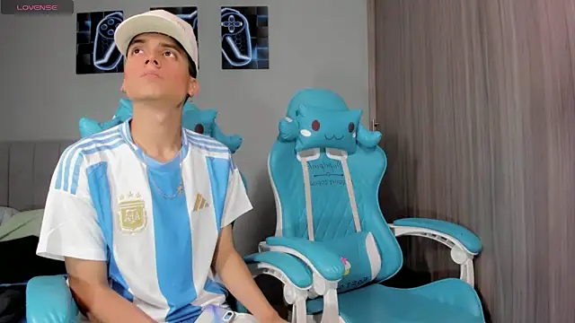 jake and joaquin online show from October 7, 2025, 3:07 am