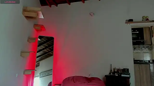 Rainbow leia online show from April 4, 2026, 7:09 pm