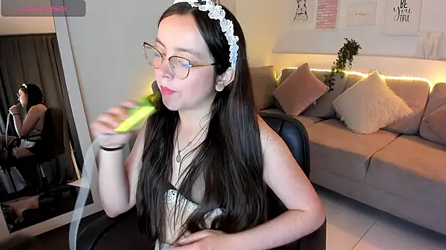 Snapshot of ana_ev chatting on November 13, 2025, 10:57 pm ana ev online show from November 13, 2025, 10:57 pm