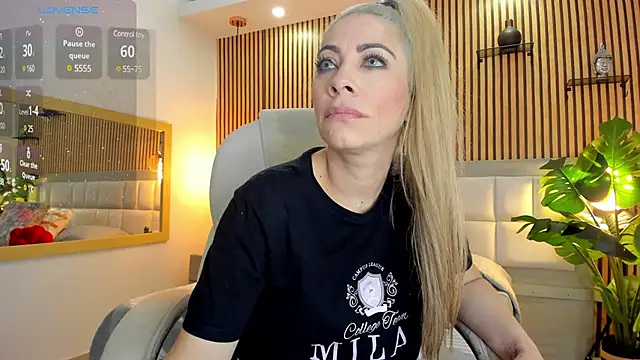 Viktoria Davis online show from December 24, 2024, 6:39 pm