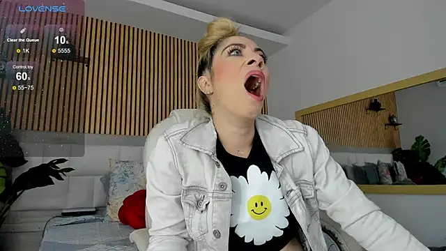 Viktoria Davis online show from December 2, 2024, 10:18 pm