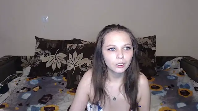 Snapshot of Nika_Shiny chatting on April 23, 2026, 3:35 am Nika Shiny online show from April 23, 2026, 3:35 am