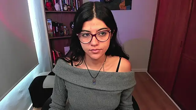 Snapshot of valerie__skyy chatting on July 2, 2026, 11:38 am valerie skyy online show from July 2, 2026, 11:38 am