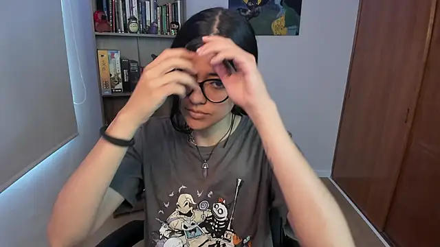 Snapshot of valerie__skyy chatting on December 3, 2025, 11:31 am valerie skyy online show from December 3, 2025, 11:31 am