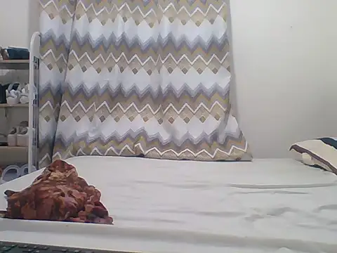 Snapshot of sexy__candyy chatting on December 15, 2025, 5:08 pm sexy candyy online show from December 15, 2025, 5:08 pm