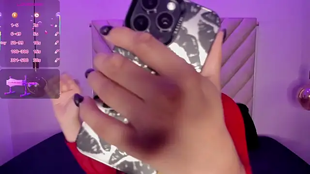 Snapshot of EmmaSwift_ chatting on November 15, 2025, 1:31 am EmmaSwift online show from November 15, 2025, 1:31 am