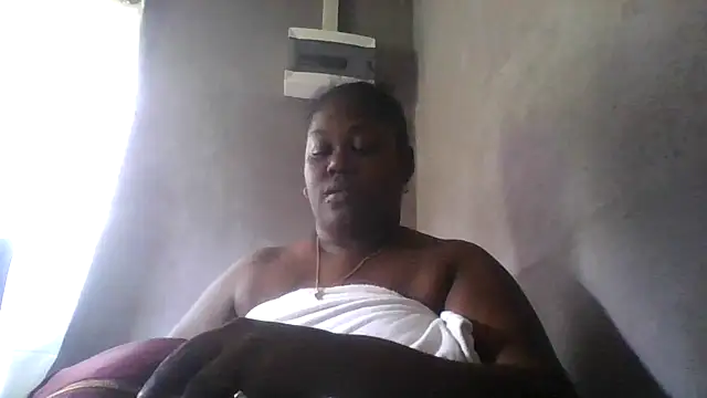 Snapshot of XgeileKutje chatting on October 28, 2025, 5:45 pm XgeileKutje online show from October 28, 2025, 5:45 pm